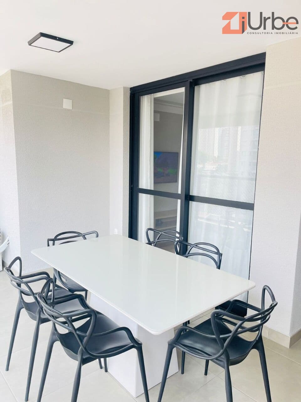 Apartamento à venda 80m², 2 dormitórios, 1 vaga na Vila Romana