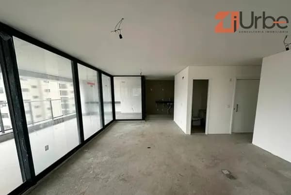4 suítes à venda, à poucos minutos da estação Fradique Coutinho do metrô