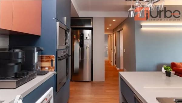 Apartamento à venda em Perdizes com 69m², 1 vaga próximo à futura estação de Metrô