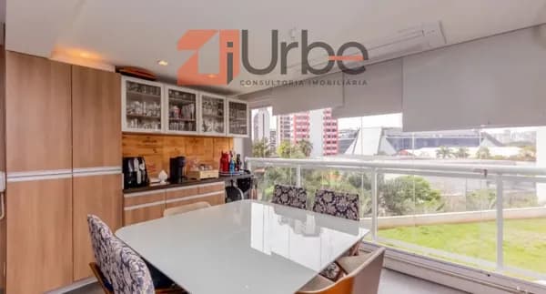 Lindo apartamento mobiliado à venda em Pinheiros com 85m², 2 vagas