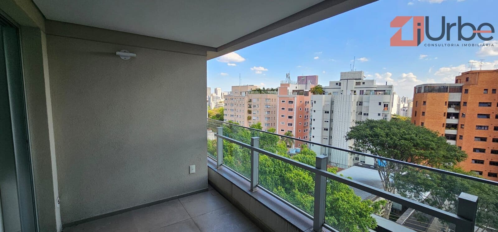 Apartamento novo, nunca habitado à venda em Pinheiros com 50m², 2 vagas com fácil acesso as regiões como Faria Lima, Avenida Paulista e Jardins