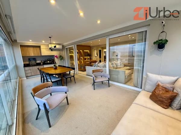 Apartamento à venda totalmente reformado na Vila Romana com 134m², 3 suítes, próximo ao Bourbon Shopping