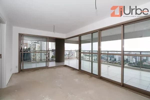 Apartamento à venda em andar alto com 144m², 3 suítes, 2 vagas na Vila Madalena à 300mts do Metrô