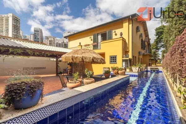 Casa Alto Padrão à venda com 455m², 5 dormitórios, 6 vagas no Pacaembu