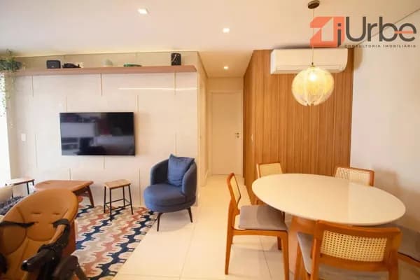 Belo apartamento à venda com 70m², 1 vaga na Vila Madalena próximo ao Metrô