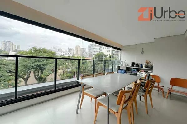 Apartamento à venda em Perdizes com 111m², 3 dormitórios, próximo aos Shoppings Bourbon e West Plaza