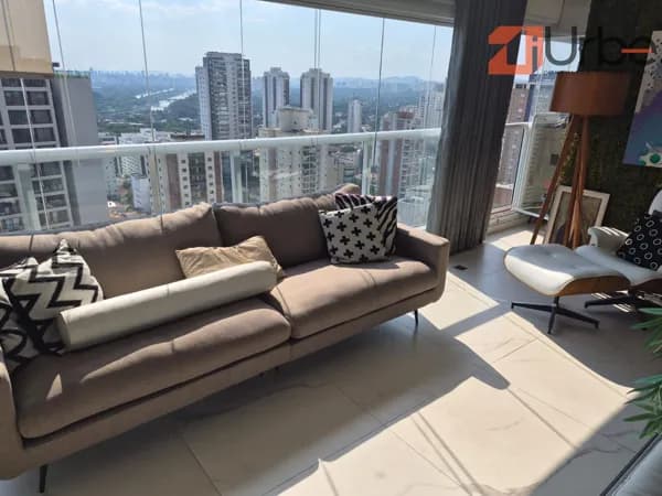 Moderno apartamento à venda em Pinheiros, com 84m², 2 vagas à 50mts da Avenida Faria Lima