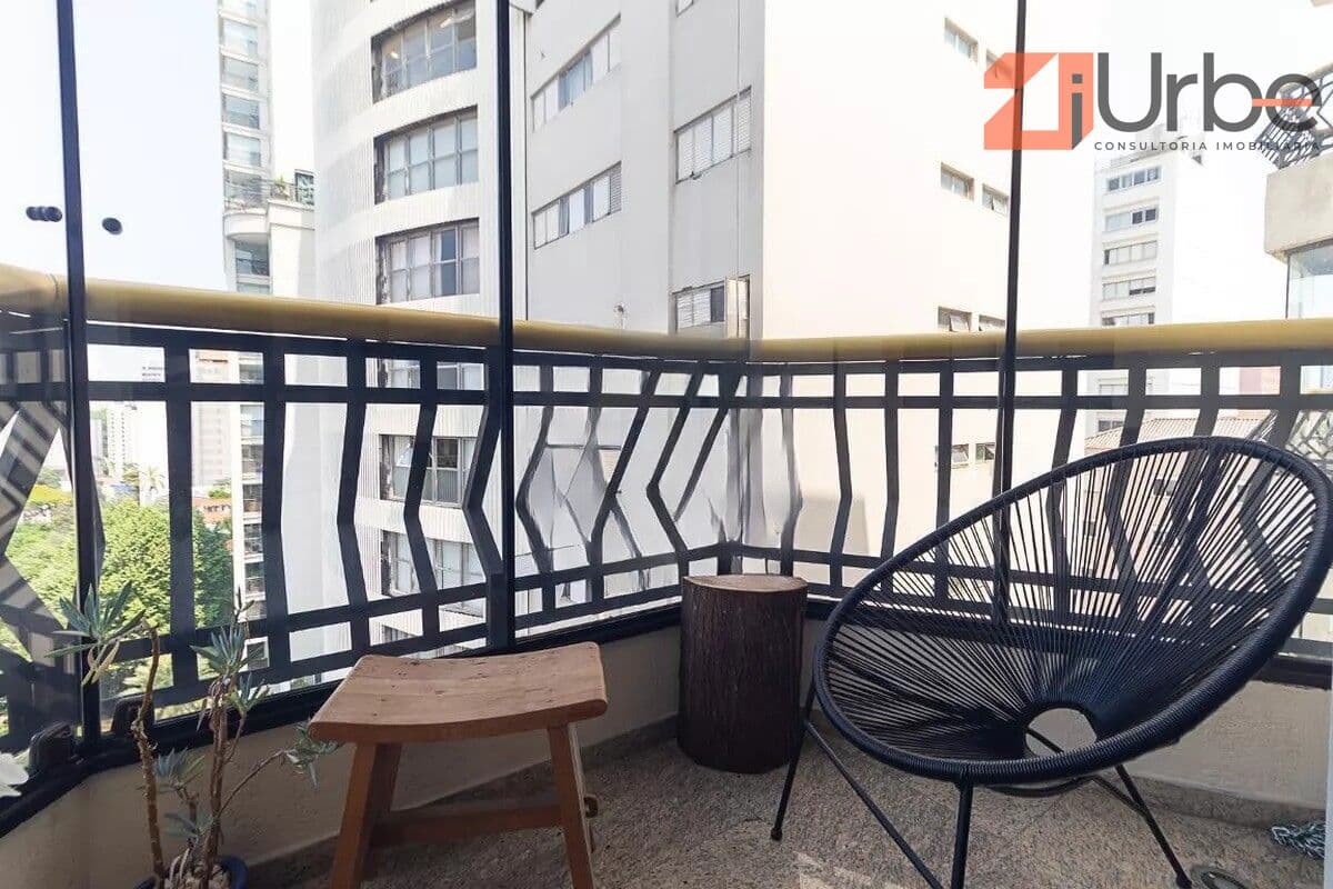 Apartamento à venda 115m², 3 vagas próximo à Estação Vila Madalena