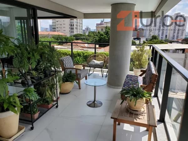 Belo apartamento à venda 135m², 3 suítes à 400 metros do Parque da Água Branca