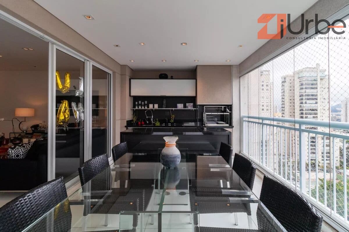 Excelente apartamento à venda na Vila Romana com 206m², 3 vagas próximo ao Bourbon Shopping