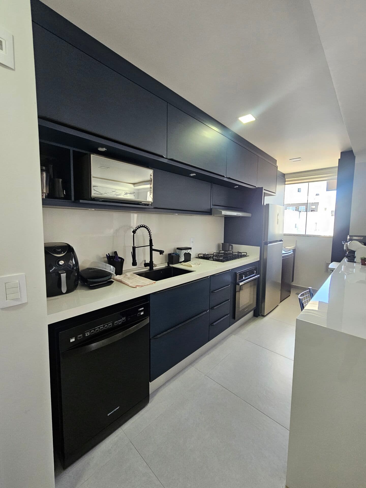 Apartamento à venda com 3 suítes - Praia dos Ingleses