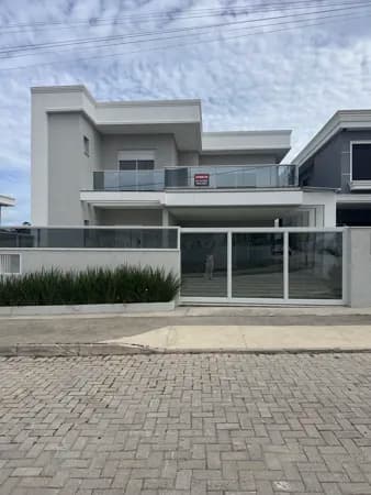 Casa alto Padrão à venda no bairro Ingleses do Rio Vermelho - Florianópolis/SC