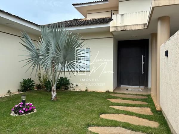 Casa em Patos de Minas - Jardim Califórnia