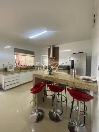 Casa em Patos de Minas - Alto Limoeiro