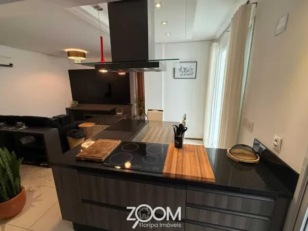 Apartamento de 2 dormitórios mobiliado no Novo Campeche, a apenas 600 metros da praia