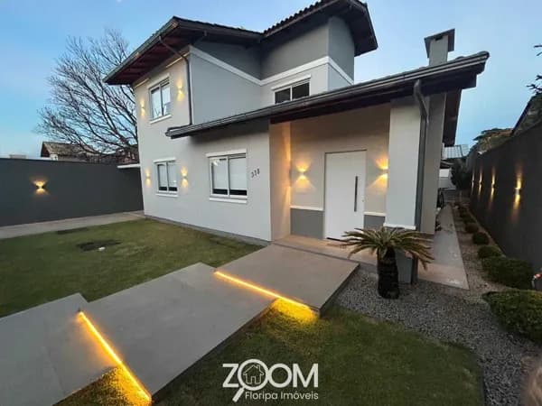 Pronta para morar – 4 Dormitórios + Edícula e Piscina