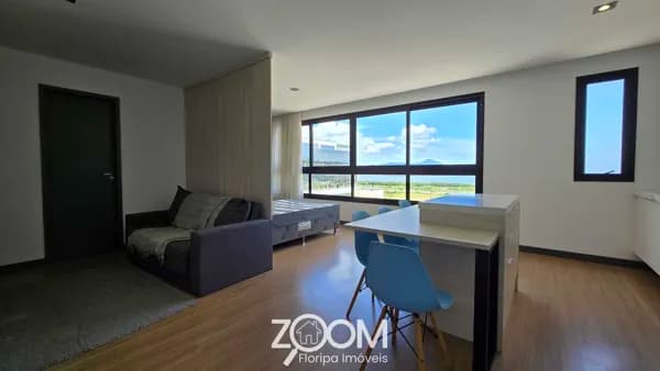 Studio mobiliado com estilo e praticidade