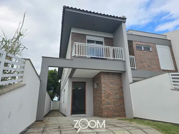 Casa a 200 mts da praia