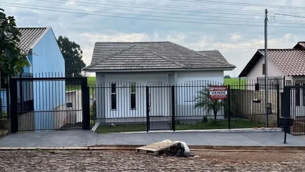 Casa em Santo Ângelo - Aguiar