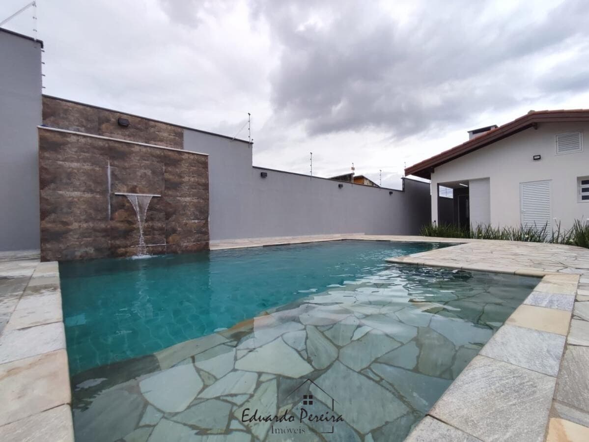 Casa para Venda no bairro Praia dos Sonhos, localizado na cidade de Itanhaém / SP, ponto de referência Mulheres de Areia.