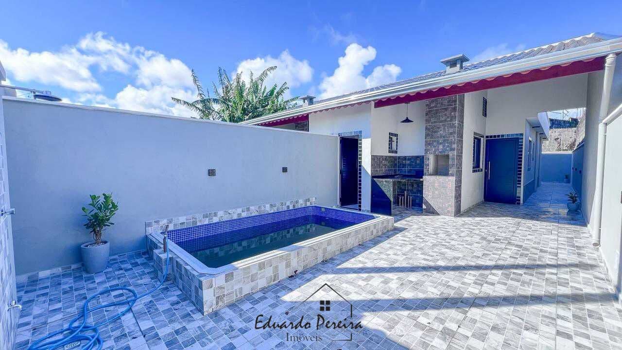 Casa à venda com Piscina e churrasqueira no bairro Nossa Senhora do Sion – Itanhaém/SP
