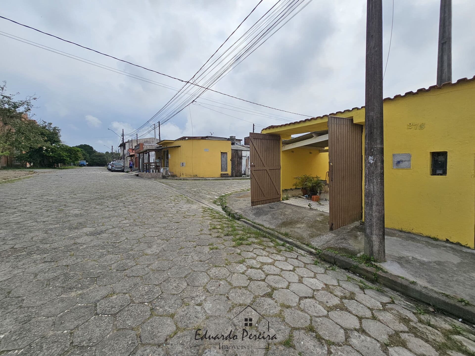 Casa a venda no bairro Guapiranga em Itanhaém -
