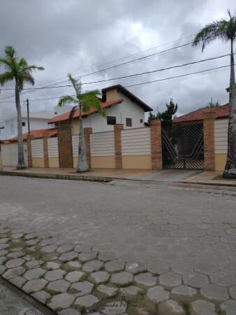 Sobrado para Venda no bairro Cibratel II, localizado na cidade de Itanhaém / SP.