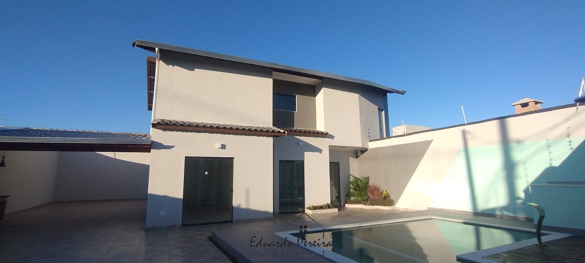 🏡Casa Ampla com Piscina a 200 Metros da Praia – Conforto e Lazer em um Só Lugar!