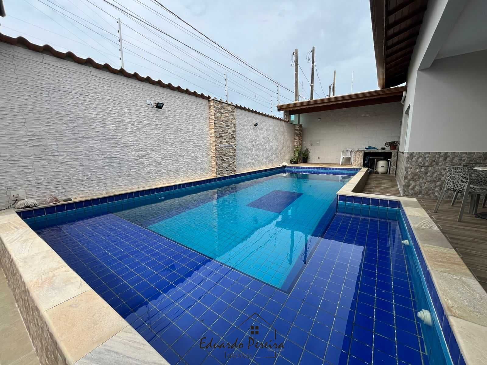 🏡 Oportunidade Imperdível a 50 Metros da Praia! 🌊No bairro cibratel II