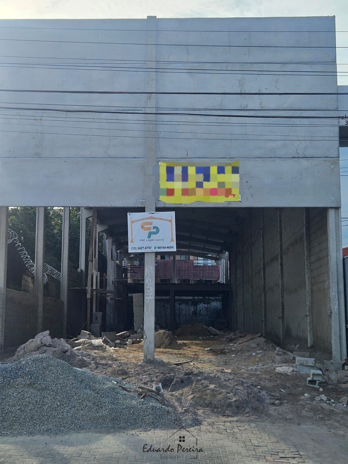 Galpãopara locação de 500 metros no centro de Itanhaém
