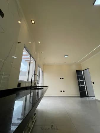 Casa a venda no bairro Jamaica com piscina e churrasqueira - Praia, Itanhaém/SP