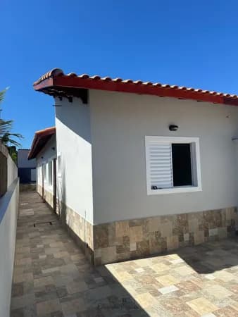 Casa a venda com Piscina e Churrasqueira no bairro Suarão, Itanhaém/SP