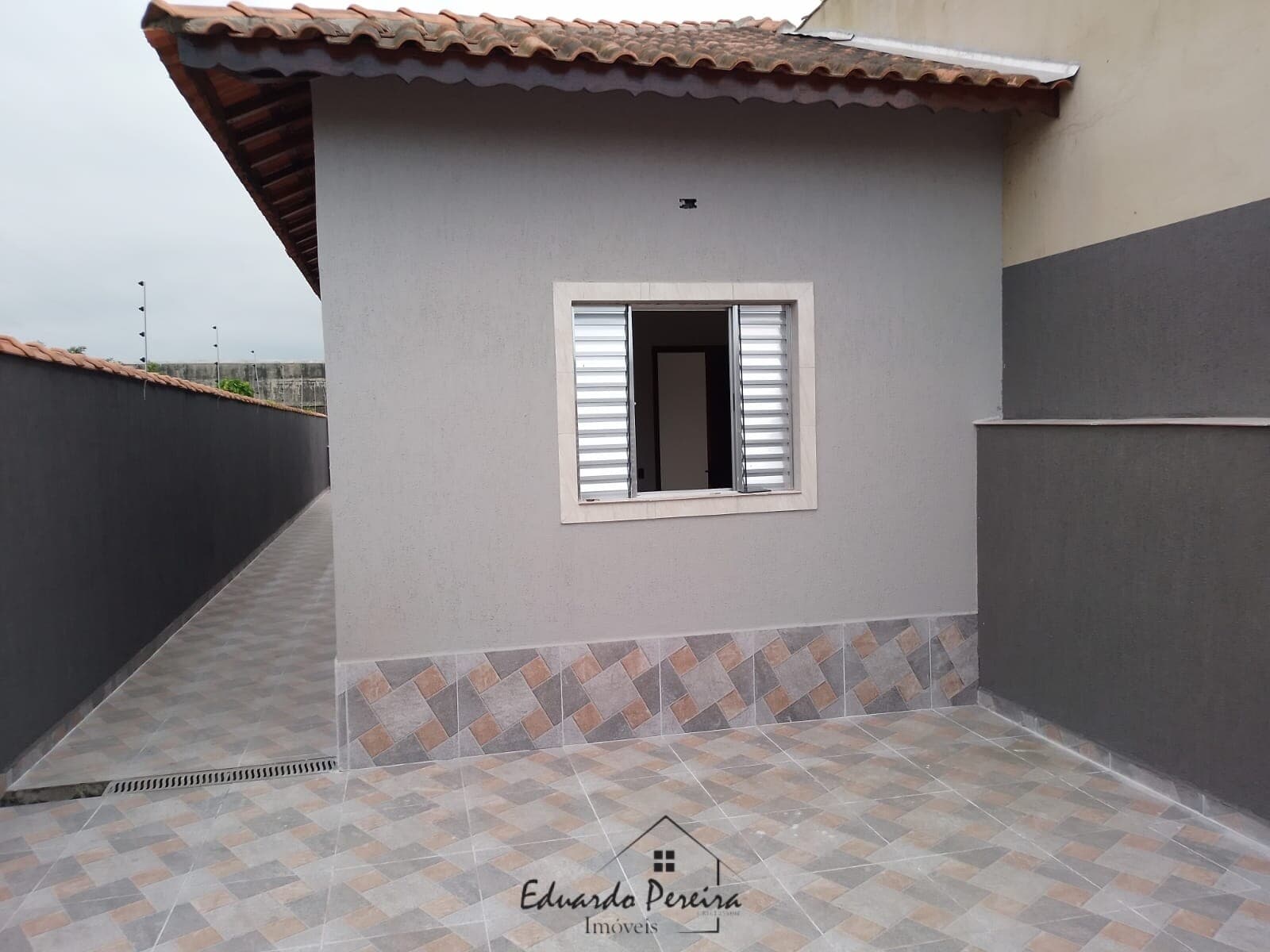 Casa para Venda no bairro Nossa Senhora do Sion, localizado na cidade de Itanhaém / SP.