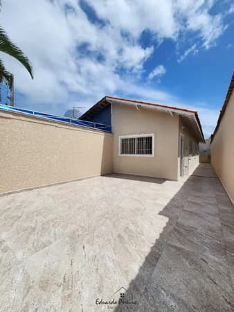 Casa á venda com Piscina no bairro Itapel, Itanhaém/SP