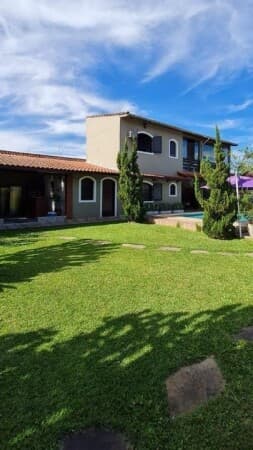Sobrado para Venda no bairro Jardim Suarão, localizado na cidade de Itanhaém / SP.