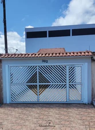 ✨ Seu novo lar está aqui! Casa á venda com churrasqueira no Balneario Jussara, Mongaguá/SP