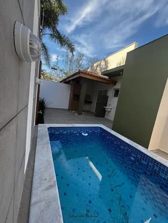 🏡 Lançamento imperdível no bairro São Fernando casa em condomínio com piscina individual– Itanhaém/SP!