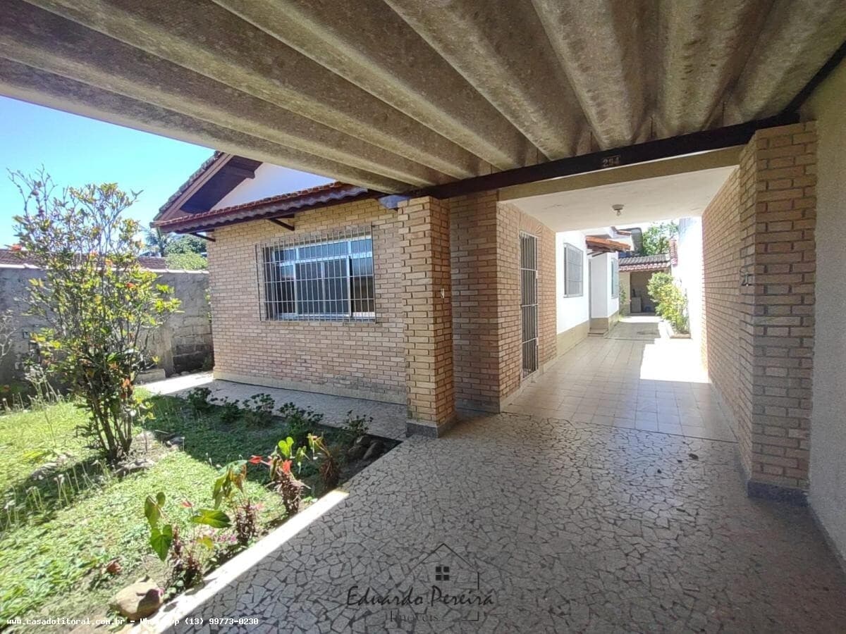 Casa para Venda no bairro Balneário Gaivota, localizado na cidade de Itanhaém / SP, região Novaro.