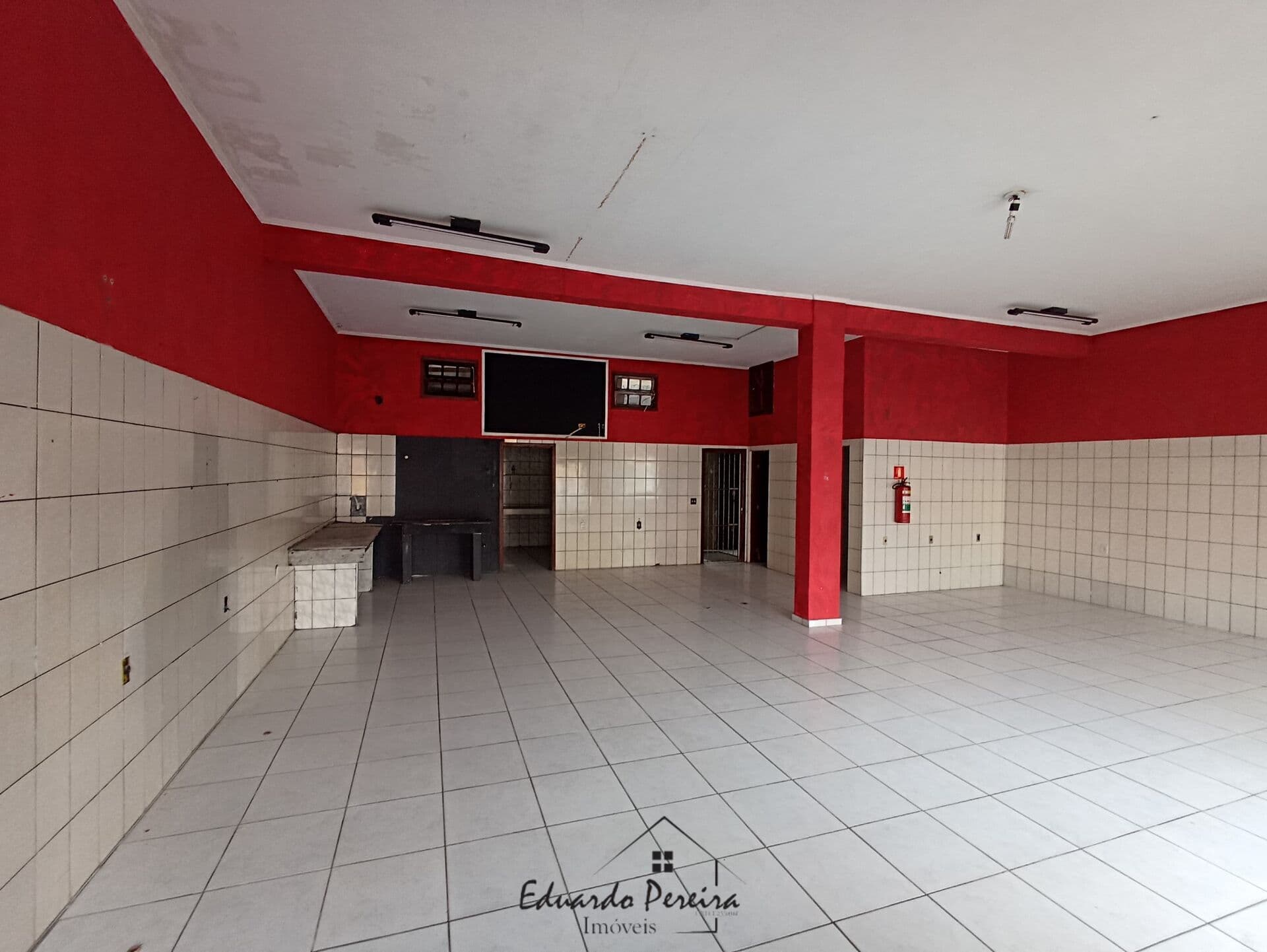 Salão comercial a venda no Cibratel II, Itanhaém/SP