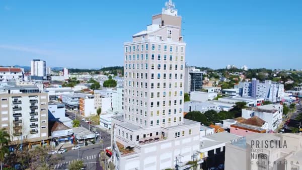 No Centro Empresarial Florêncio Bibiano Trott, Uma Sala comercial de 55,93m², no centro de Campo Bom/RS