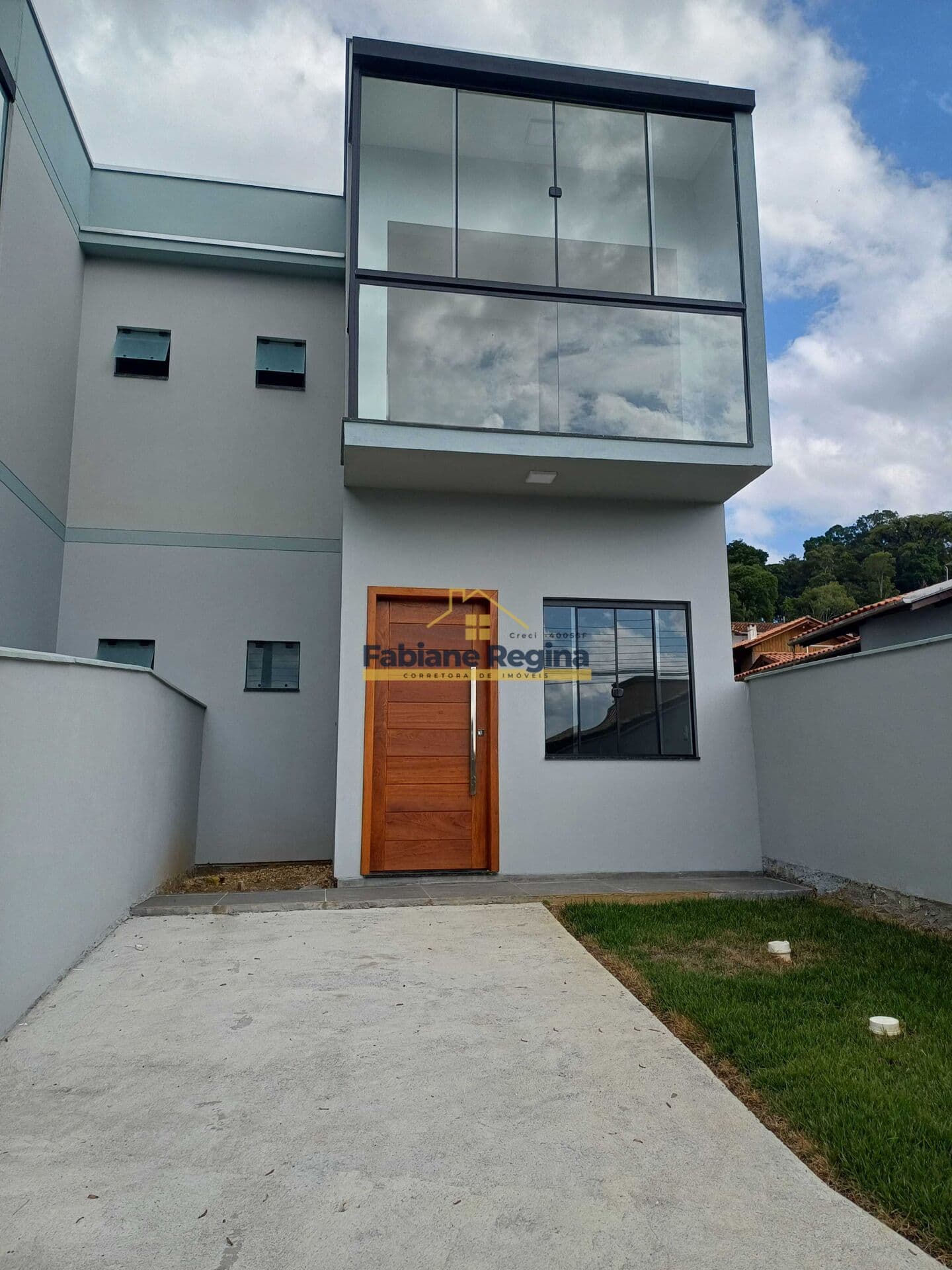 Sobrado Geminado 3 Quartos - Bairro Taboão - Rio do Sul