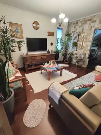 Linda casa no Bairro Campos Elíseos