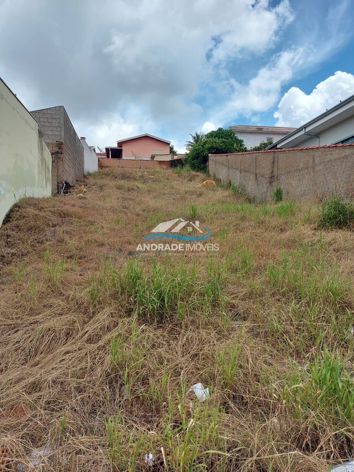 Excelente Terreno em Divinolândia SP