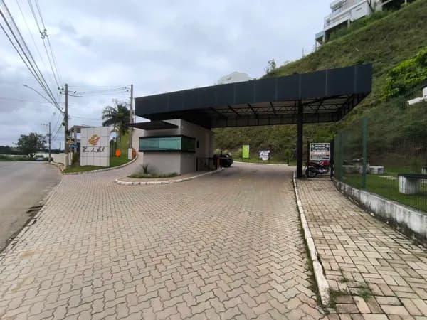 Lote à venda com 337m² no Condomínio Via do Sol - Juiz de Fora - MG