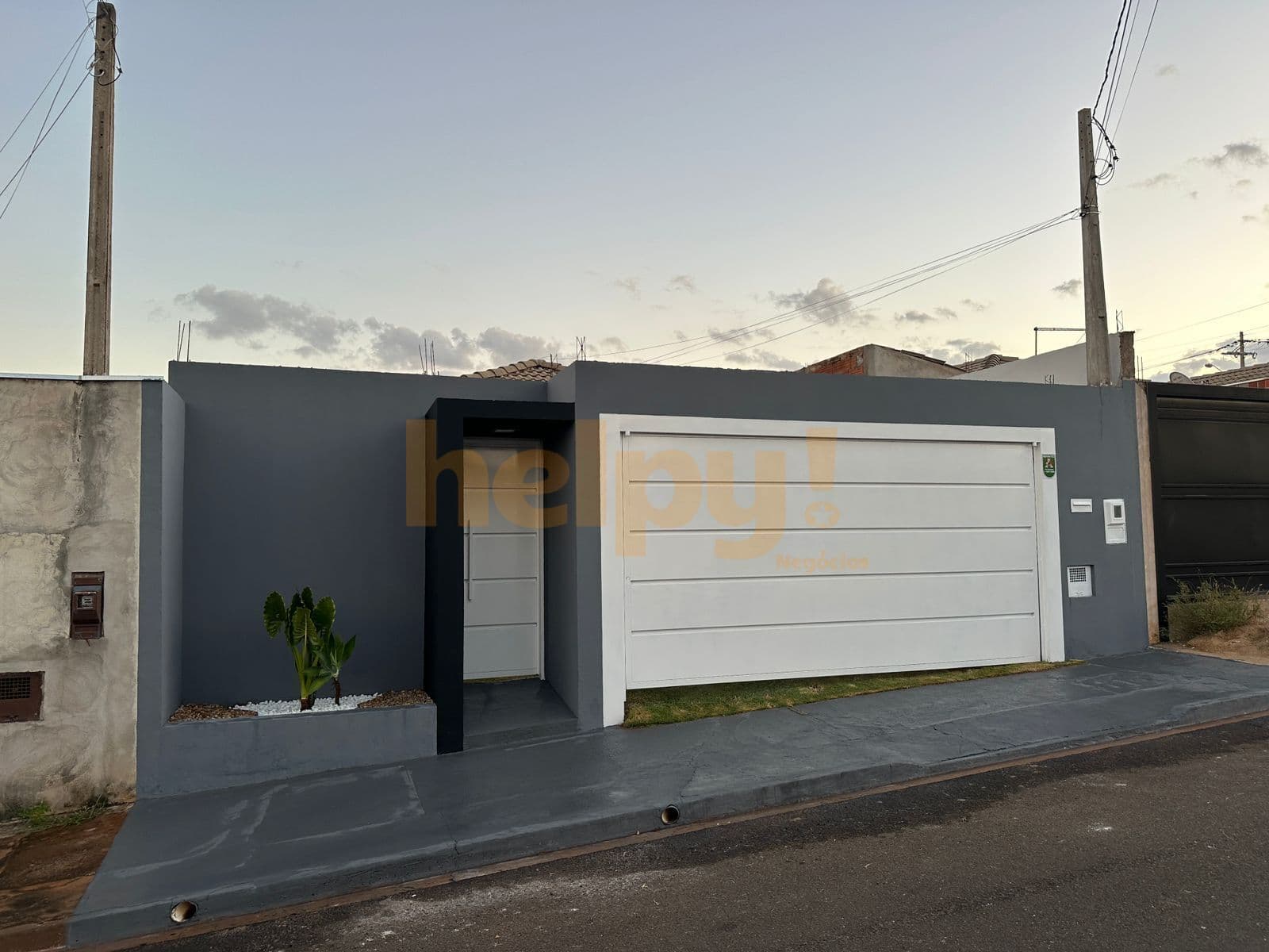 Vende-se Casa no Fraternidade - São José do Rio Preto/SP Entre em contato através do Telefone: 17 99791-9973 R$219.000,00