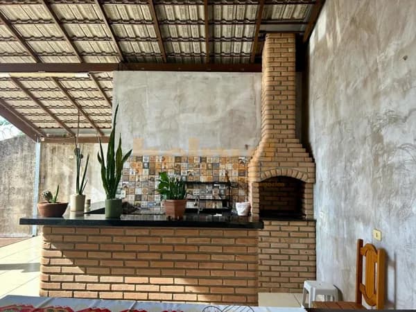 Vende-se Casa Fraternidade- São José do Rio Preto-SP Entre em contato através do Telefone: 17 99791-9973 R$250.000,00
