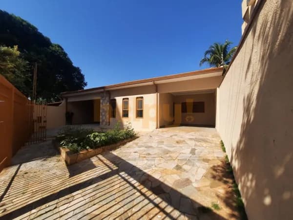 Vende-se casa Vila São Pedro - São José do Rio Preto/SP - R$850.000,00