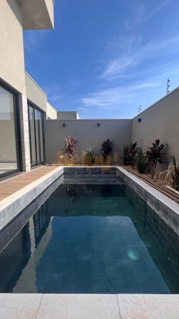 Vende-se Casa Figueira II- São José do Rio Preto-SP Entre em contato através do Telefone: 17 99791-9973 R$ 1.290.000,00