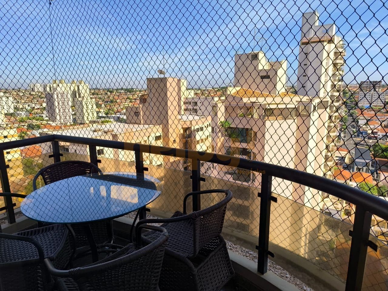Vende-se Apartamento no Edifício Broadway - São José do Rio Preto/SP R$ 680.000,00Vende-se Apartamento no Edifício Broadway - São José do Rio Preto/SP R$ 680.000,00