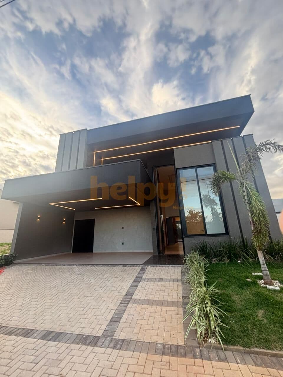 Vende-se Casa no Village Damha IV - Mirassol/SP Entre em contato através do Telefone: 17 99791-9973 R$1.270.000,00